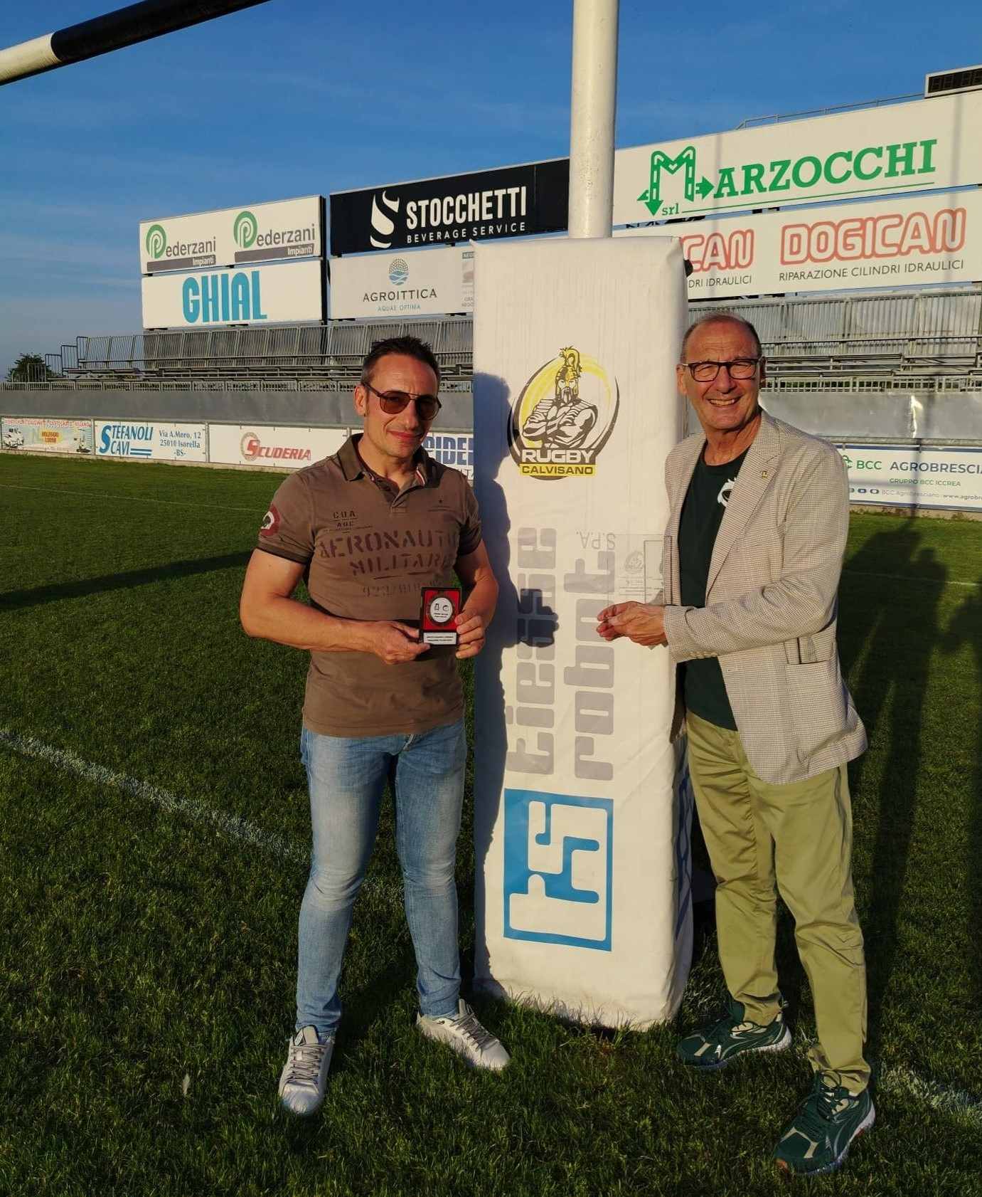CLUB: IL CONSIGLIERE MARCO GAVAZZI PREMIATO DAL PRESIDENTE DEL COMITATO LOMBARDO MAURIZIO VANCINI